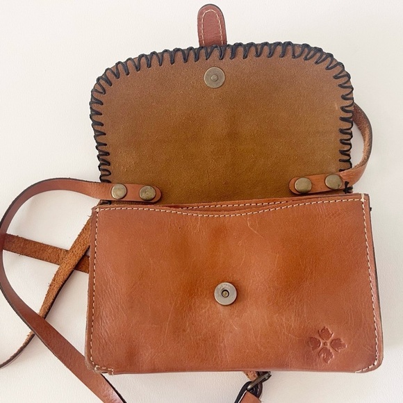 Patricia Nash Bag Torri Tooled Leather Clutch Convertible Crossbody Floral Tan - Picture 8 of 15